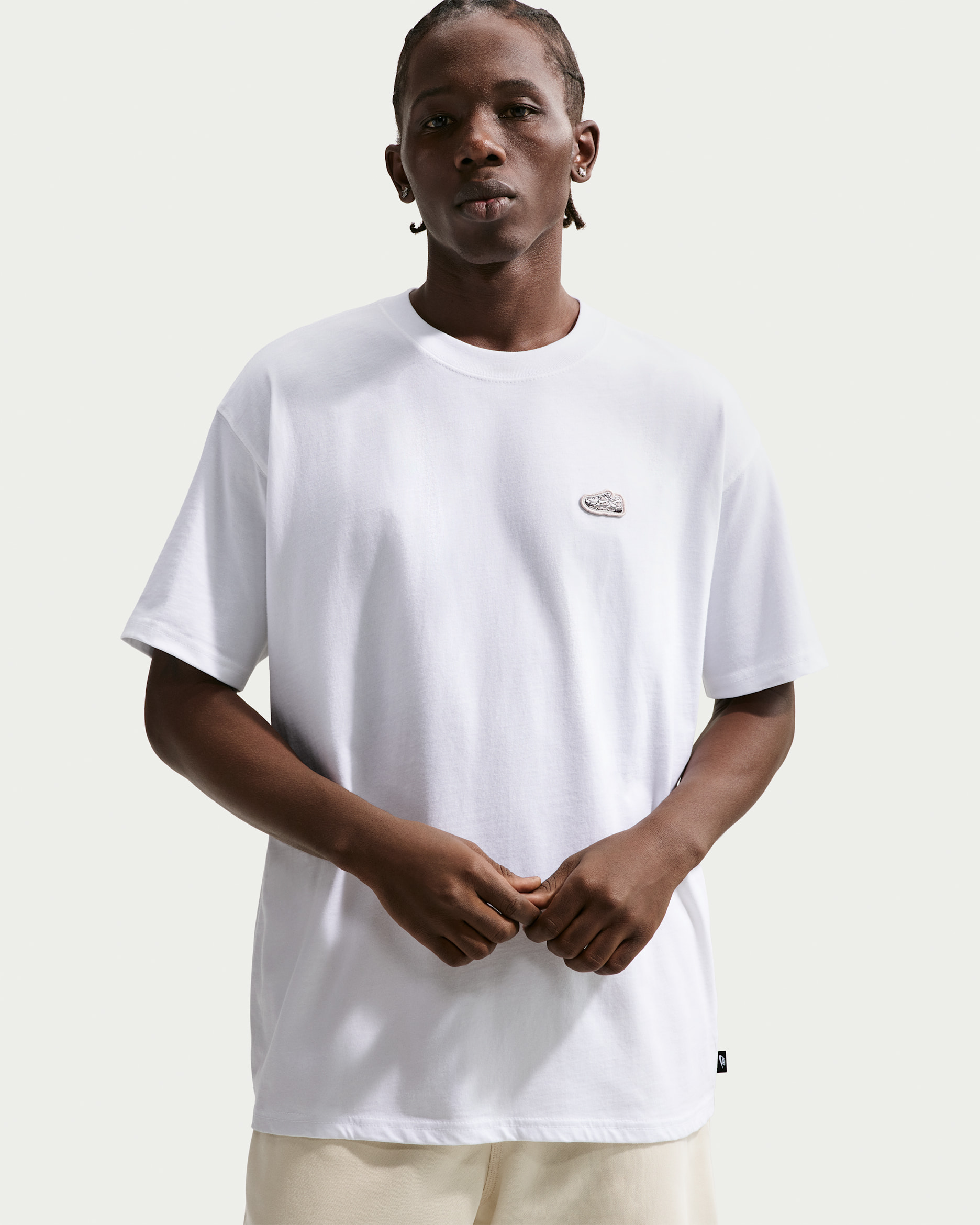 Nike Sportswear Vomero Patch T-Shirt. Nike.com